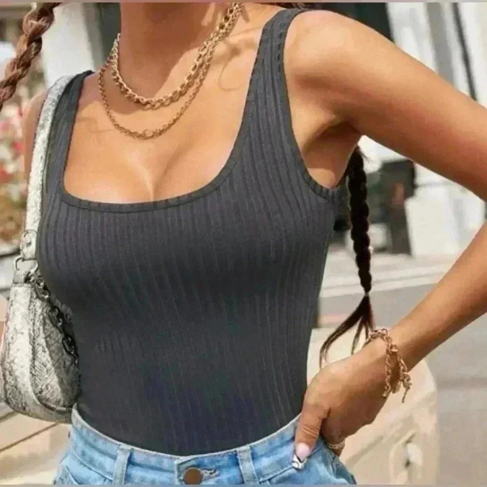 SHEIN EZwear Solid Ribbed Knit Scoop Neck Tank Top